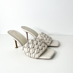 Ivory woven slip on heeled sandals (Sz 8)